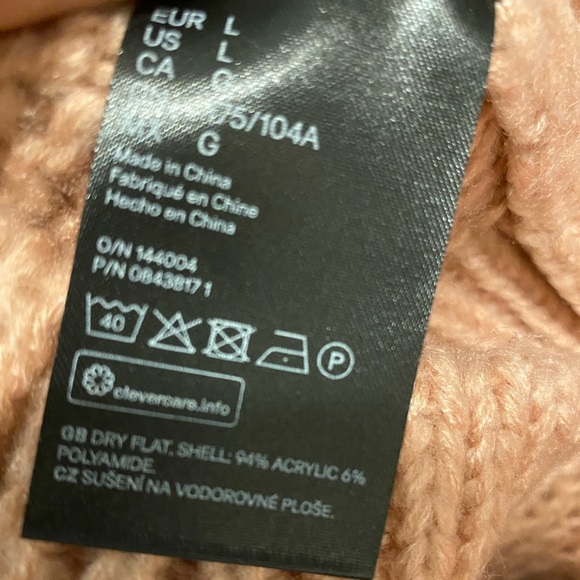 NWOT divided acrylic pink sweater - Picture 3 of 3